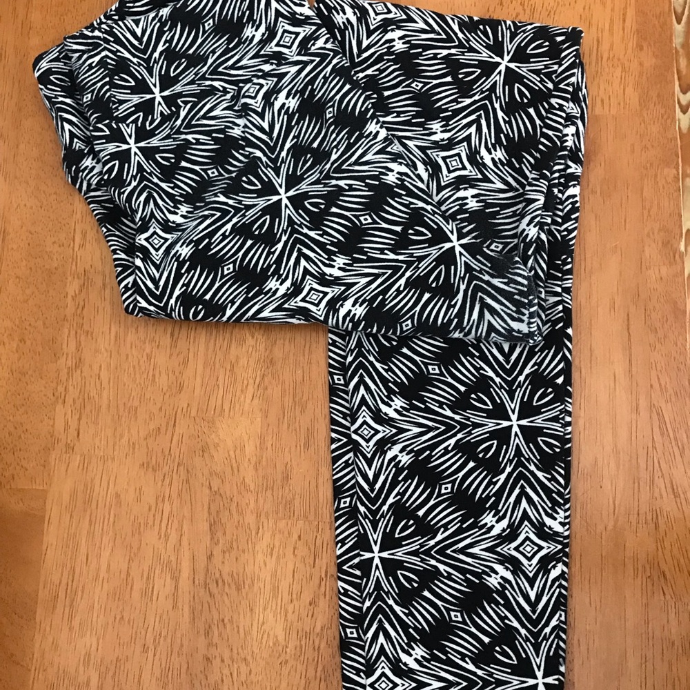 Lularoe Leggings NWOT